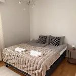 Spacious With Sauna By The River 로바니에미