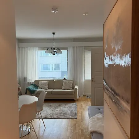 Spacious With Sauna By The River شقة روفانييمي