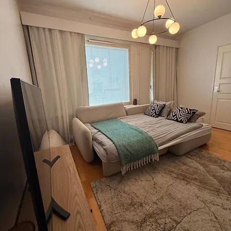 Spacious With Sauna By The River شقة